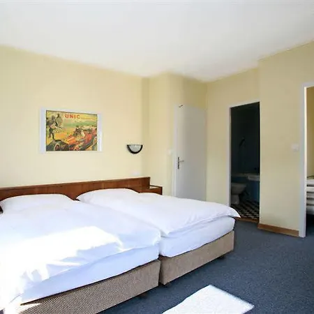 Lido Hotel 2*
